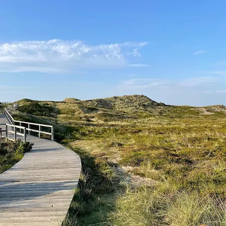 Moderne Sylt-wohnung Im Ruhigen Alt-westerland 公寓 *